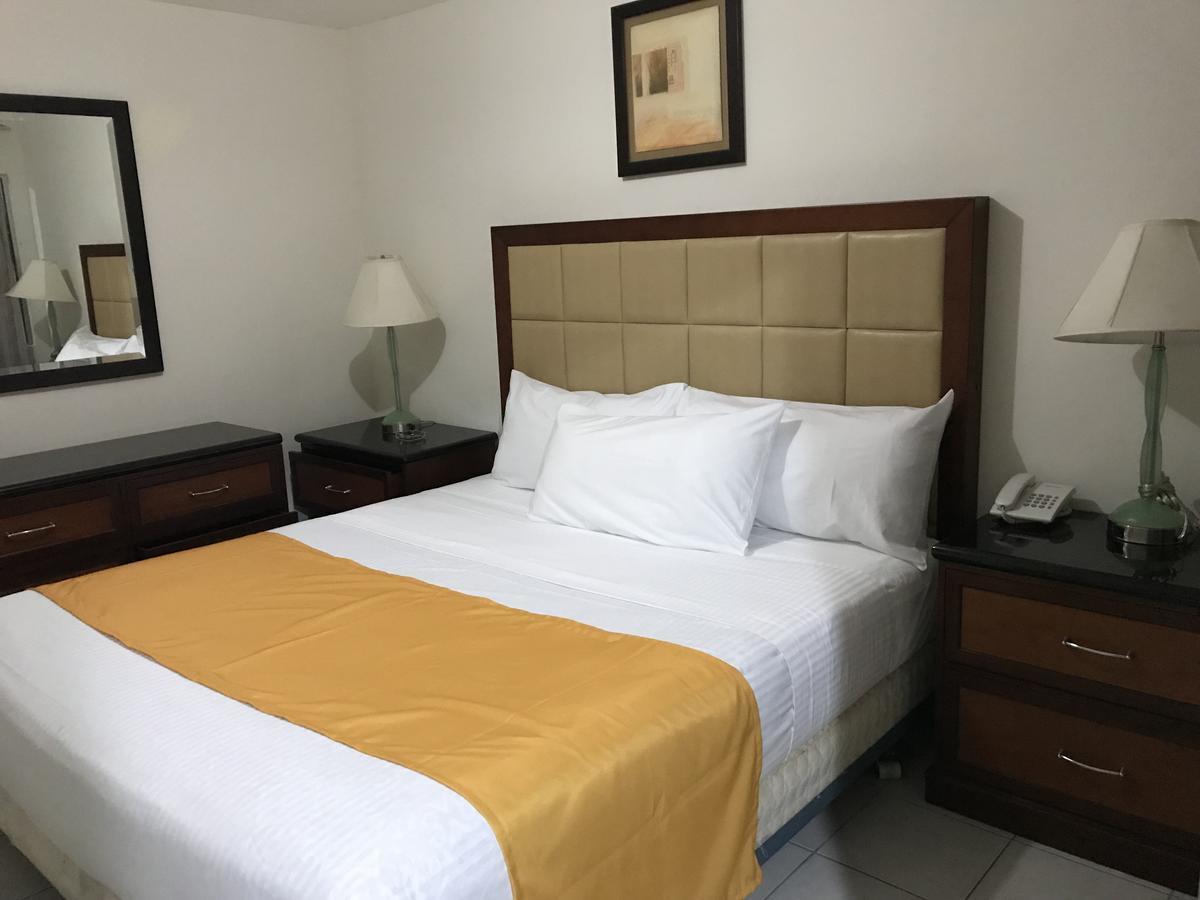 Hotel Guillen Jr Tijuana Exterior foto